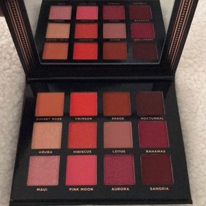 Ace Beaute Scarlet Dusk Eyeshadow Palette